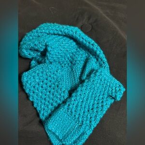 Teal Crochet Slouchy Beanie and Fingerless gloves